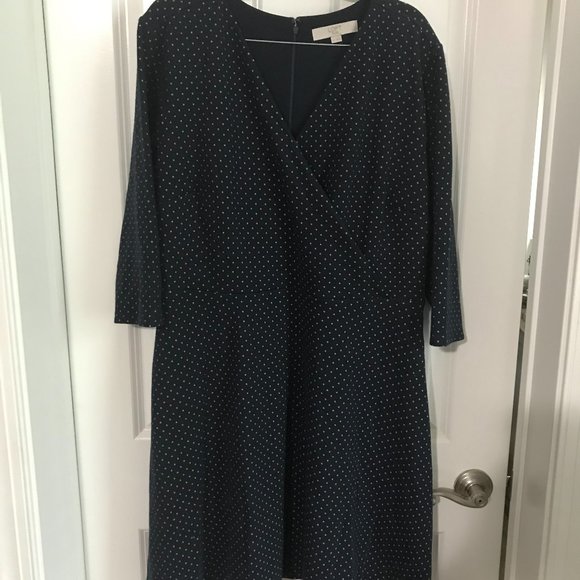 LOFT Dresses & Skirts - Flattering navy wrap-style dress Loft Plus size 20